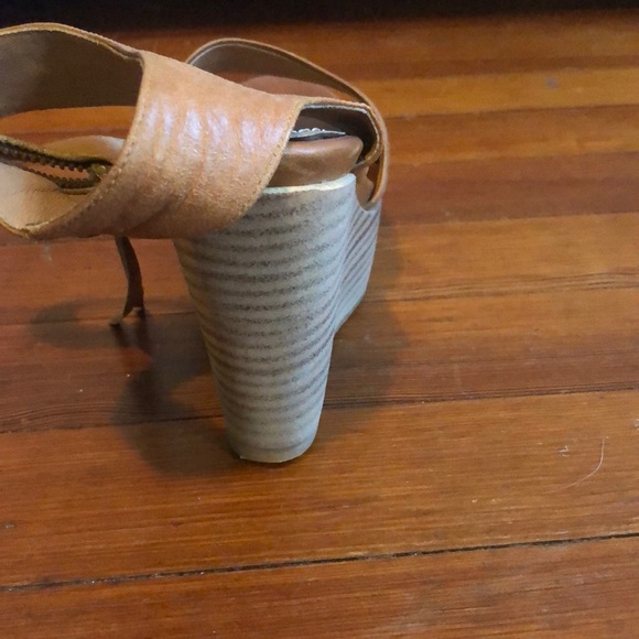 Wedges - Picture 5 of 5